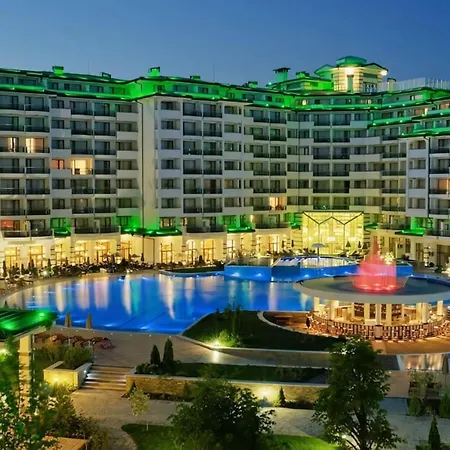 Penthouse In Emerald. Beach, & Spa * Rawda